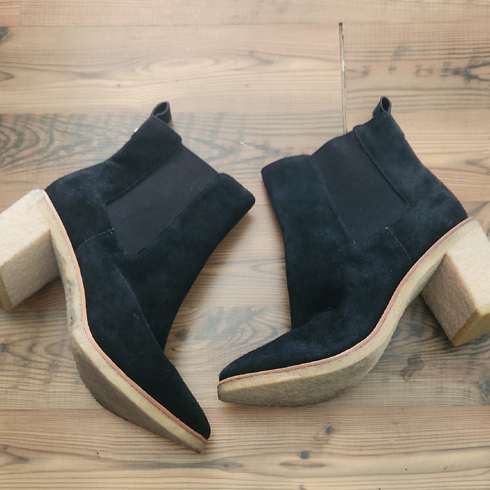 Lauren Ralph Lauren Suede Americana Heritage Preppy Chunky Bootie Almond Stretch